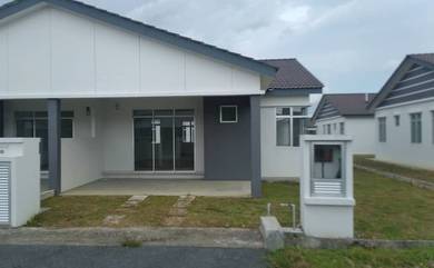 Semi-Detached House For Rent in Banting,SGR