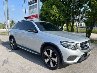 Mercedes Benz GLC200 200 (CKD) in Bukit Mertajam, PNG