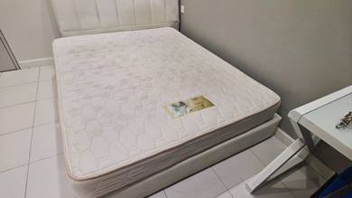 King Koil Queen Size Chiro Coil Tilam Mattress