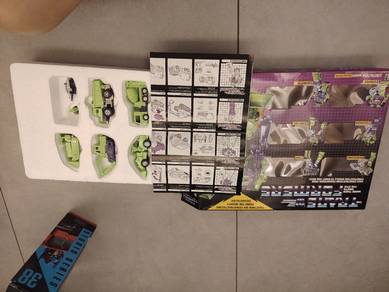 Transformers G1 Devastator Action Figure Set