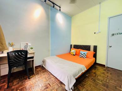 Room in Setia Alam, SGR