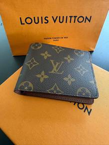 New LV wallet