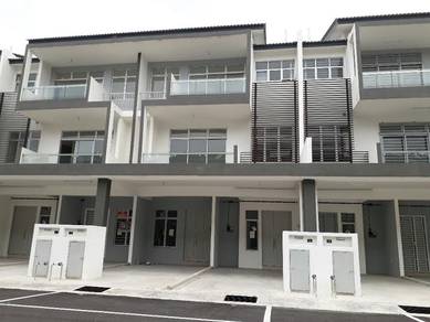 Townhouse For Rent in Bandar Saujana Putra,SGR