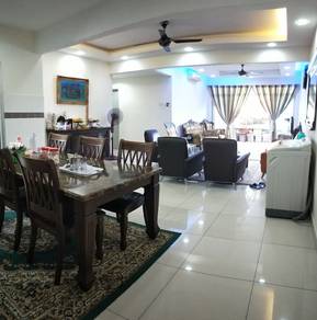 Condominium For Sale in Tiara ParkHomes
