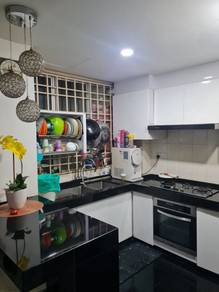 Condominium For Rent in Villa Wangsamas