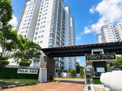 Condominium For Sale in Pulai View