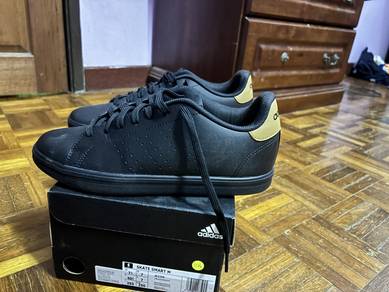 Kasut Adidas