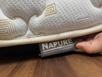 Napure Queen Size Mattress + Bed Footboard