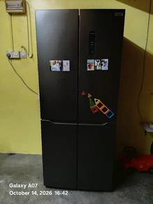 peti ais 4 pintu untuk dijual