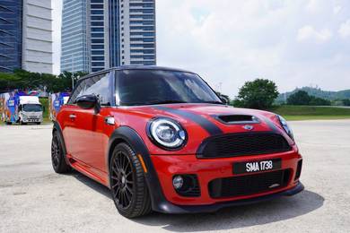 Mini Cooper S S in Dengkil, SGR