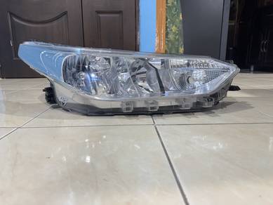 Ncp151 Vios head lamp