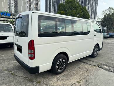 2020 TOYOTA HIACE 2.5 WINDOW VAN Low Roof New Seat