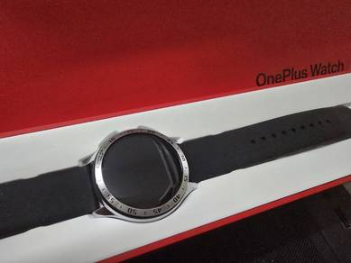 OnePlus Watch + Free strap