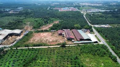Warehouse / Factory For Sale in Gemas,NSN