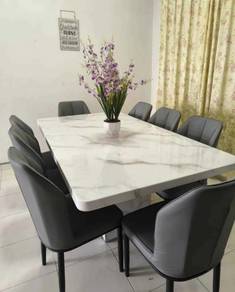 meja makan marble