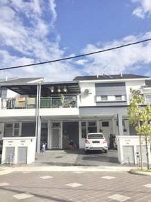Townhouse For Sale in Puncak Alam,SGR