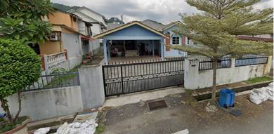 Bungalow House For Sale in Batu Caves,SGR