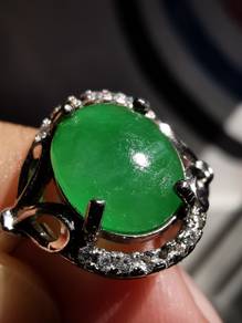 Giok Jadeite Jed Ais Hijau Burma Alami Gred A