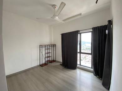 Condominium For Sale in The Holmes