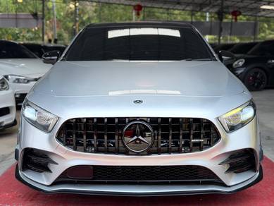 Mercedes Benz A180 180 AMG (CBU) in Desa Petaling, KUL