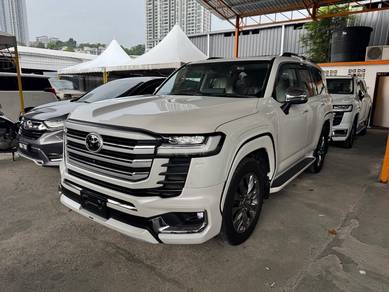 Toyota Land Cruiser ZX in Old Klang Road, KUL