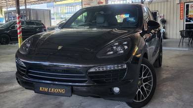 Porsche Cayenne S S HYBRID in Cheras, KUL