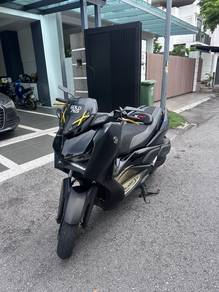 Yamaha XMAX
