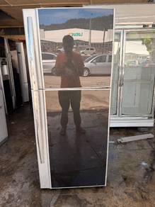 Toshiba dua pintu untuk di jual murah murah 🌹