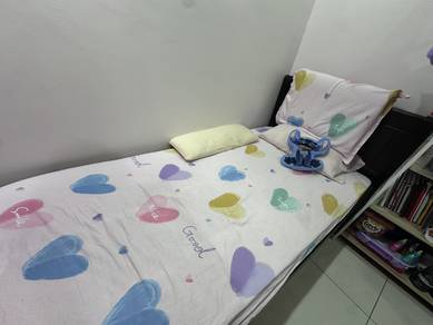 solid wood single bed frame with mattress
