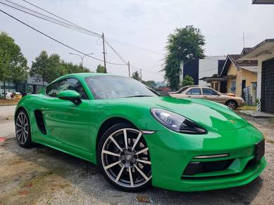Porsche 718 CAYMAN in Petaling Jaya, SGR