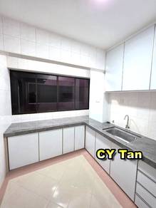 Condominium For Rent in Greenlane Heights