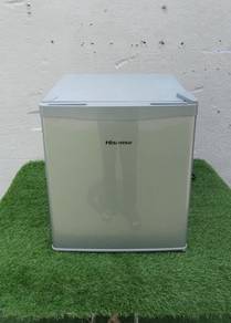 YE94M Peti Sejuk HISENSE 60L Mini Bar Fridge Refri