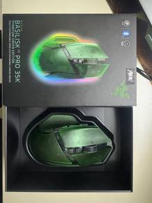 Razer Basilisk V3 Pro 35K Phantom Green Edition
