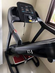 XCORE XT-5 motorized Treadmill