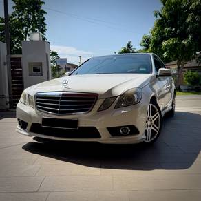 Mercedes Benz E250 250 CGI BlueEFCY AVNTGRDE(CBU) in Puchong, SGR