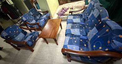 Traditional Wooden Sofa Set