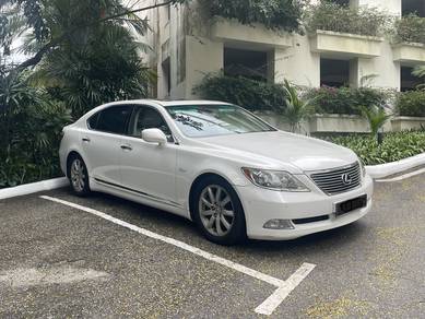 Lexus LS 460 L 4 SEATER in Damansara Heights, KUL