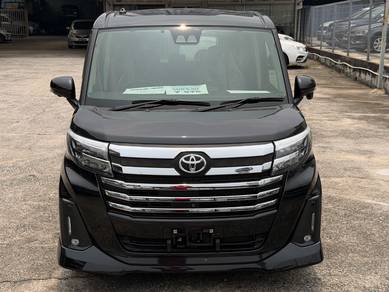 Toyota Roomy CUSTOM in Gombak, KUL