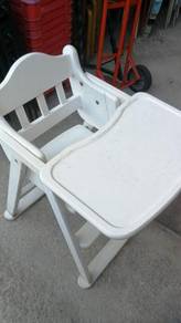 White Solid Wooden Baby Chair