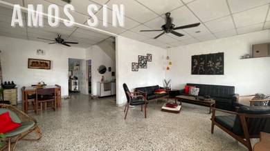 Semi-Detached House For Sale in Greenlane,PNG