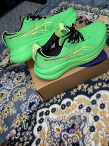 Best Condition ASICS Gel Nimbus 28 Green 10.5/9.5