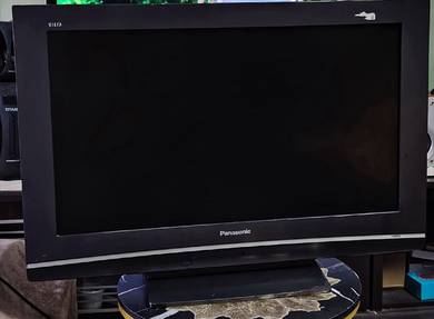 Tv Panasonic 32 inci