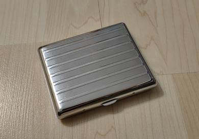 Metal Cigarette Case Holder