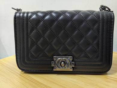 Handbag (Black)