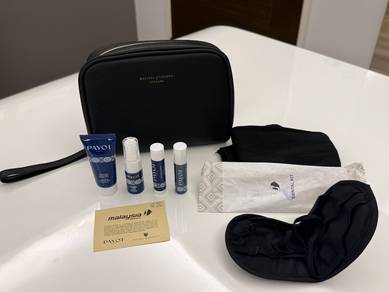 MAS Business Class Amenity kit with pouch