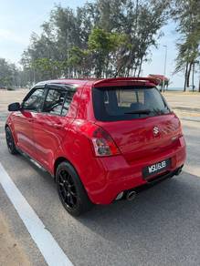 Suzuki Swift in Kuala Rompin, PHG