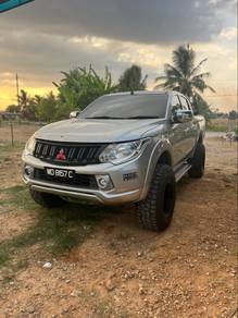 Mitsubishi Triton VGT M/T in Kodiang, KDH