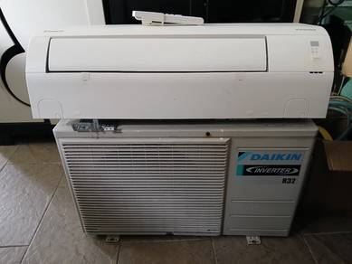 Aircond Daikin Inverter 1hp