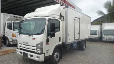 2016 Isuzu NPR71UKH Freezer Box 16' (1 LHS Door)