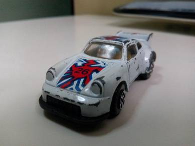 Vintage Porsche 911 Turbo Rally